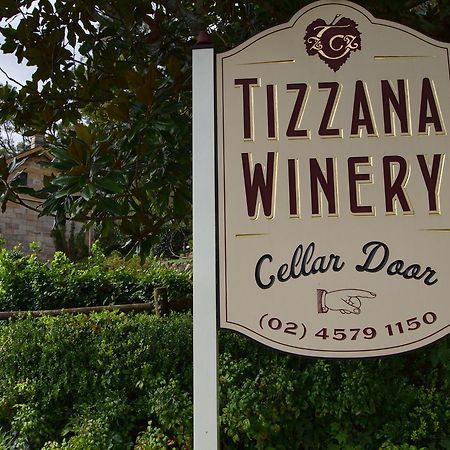 Tizzana Winery Bed And Breakfast Sackville Reach Exteriör bild