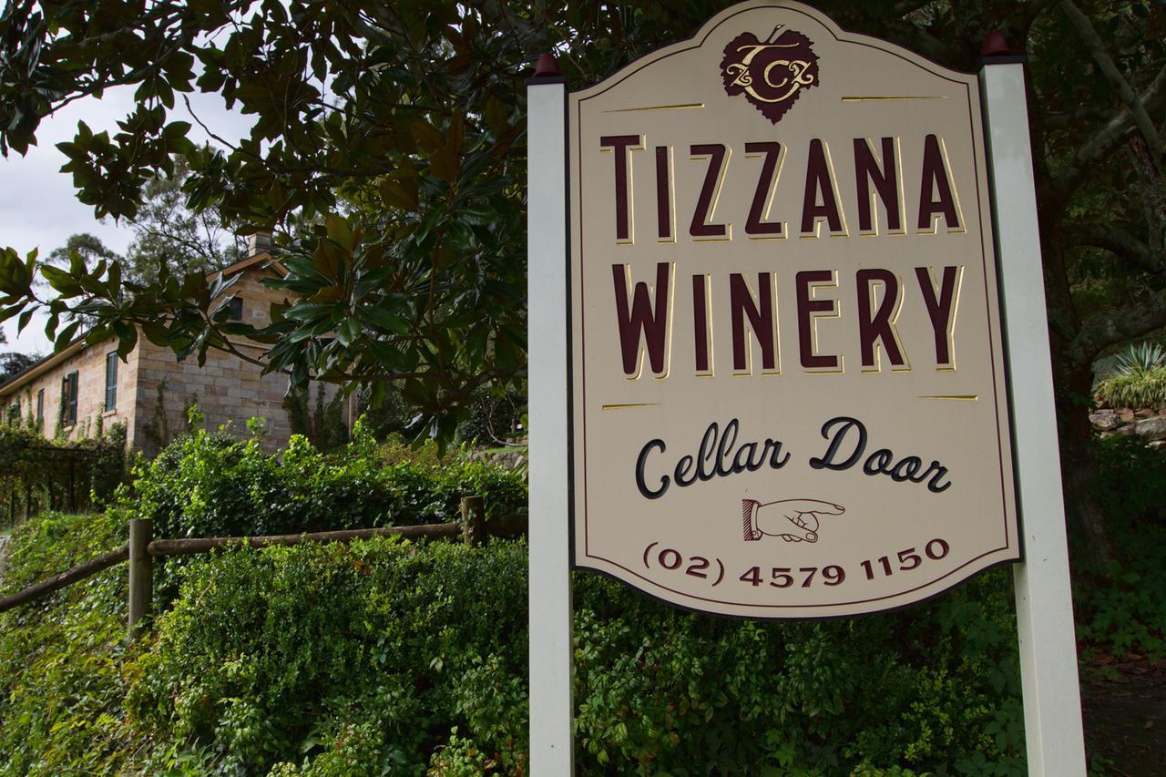 Tizzana Winery Bed And Breakfast Sackville Reach Exteriör bild